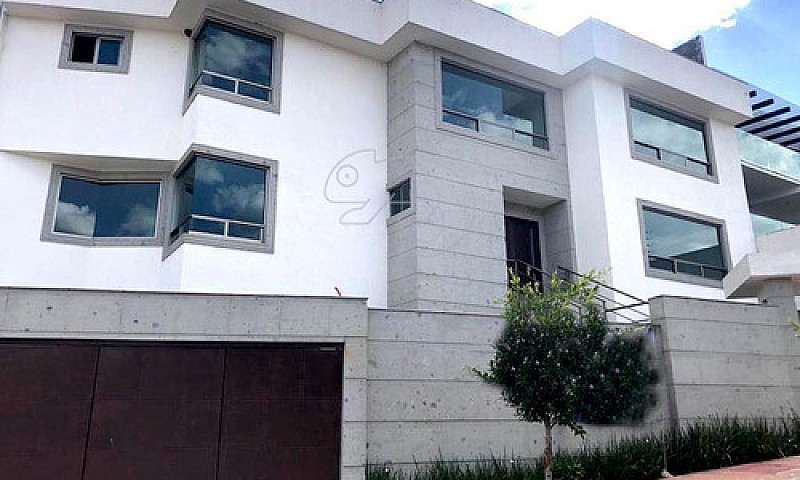 Hermosa Casa Nueva E...