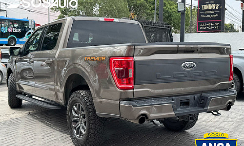 Ford Lobo 4P Tremor ...