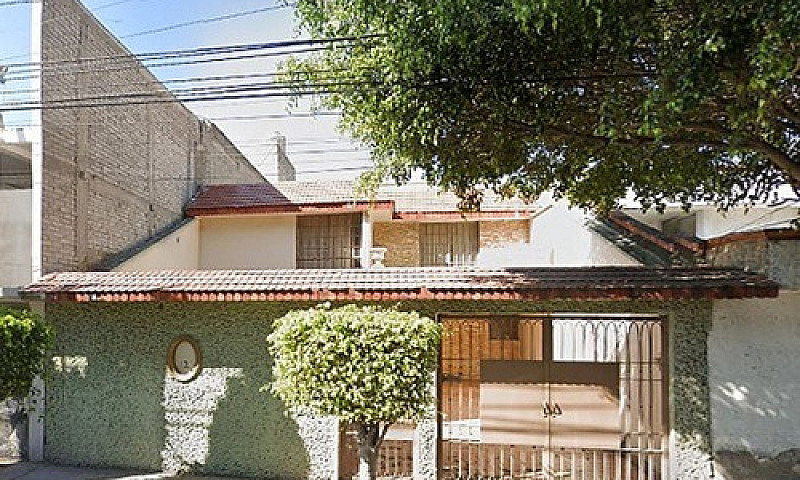 Hermosa Casa En Bosq...