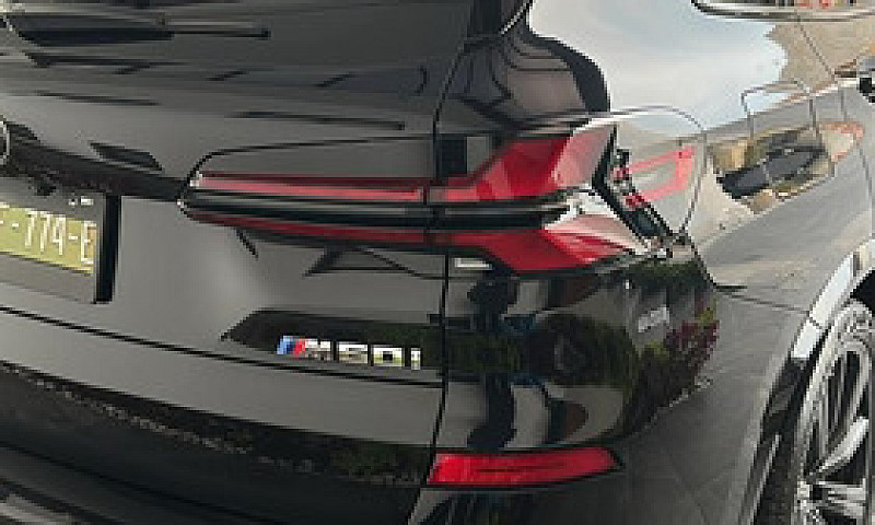 Bmw X5 4.4 V8 M60I...