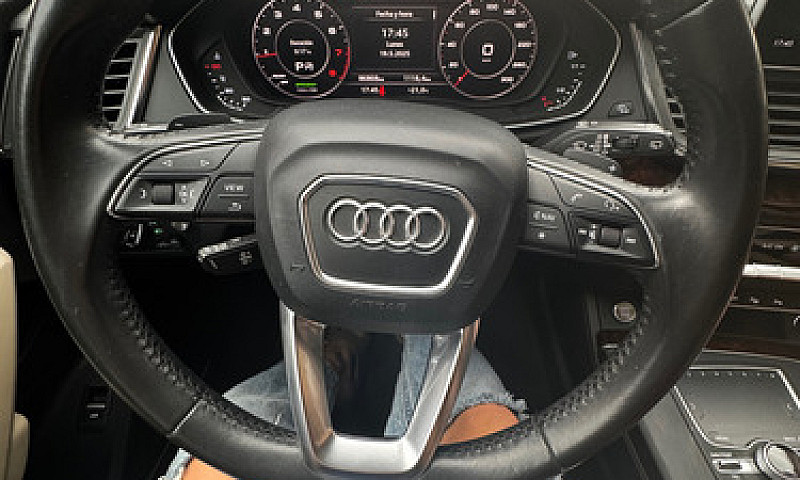 Audi Q5 2.0 L T Elit...