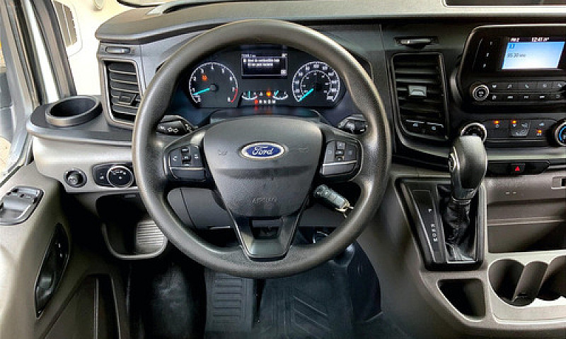 Ford Transit 2020...