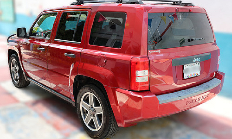 Rojo Sport Std 4X2 T...
