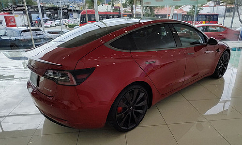 Tesla Model X 2020...