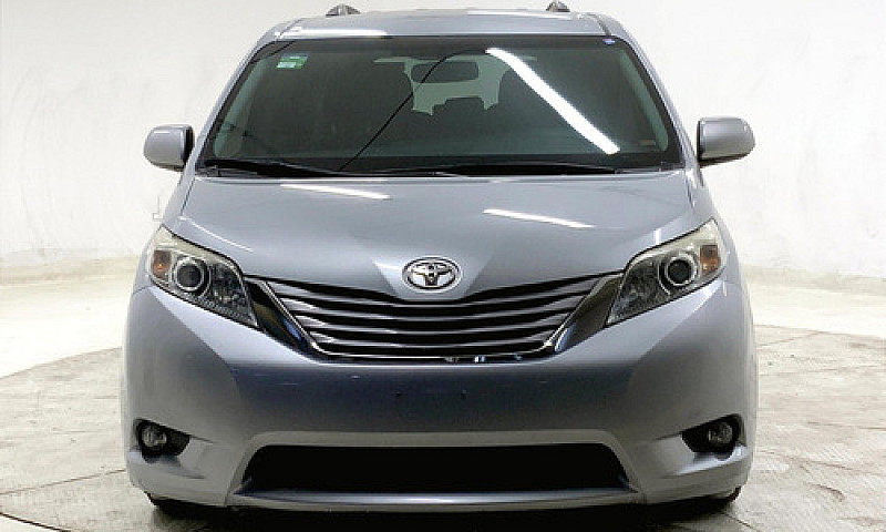 Toyota Sienna 2015...