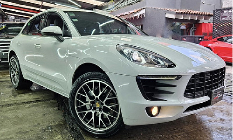 Porsche Macan 2015...