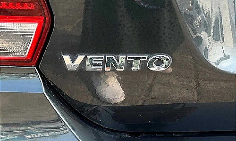 Volkswagen Vento 201...