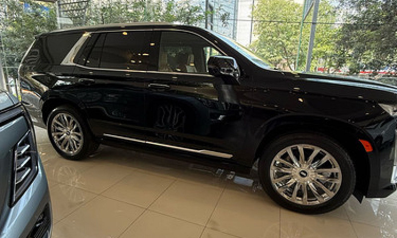 Cadillac Escalade 20...