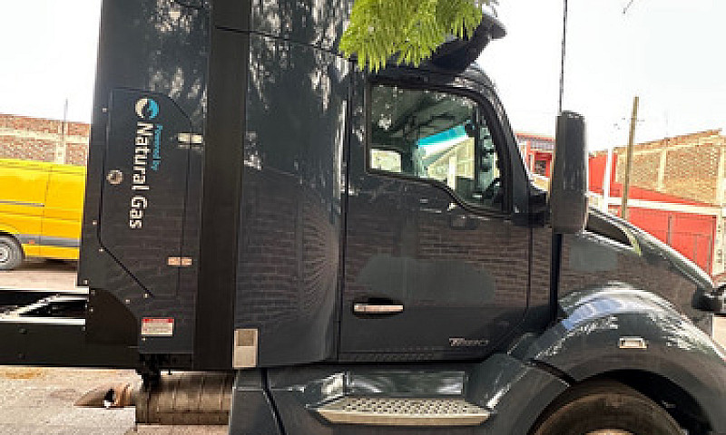Kenworth T680 Cng 20...