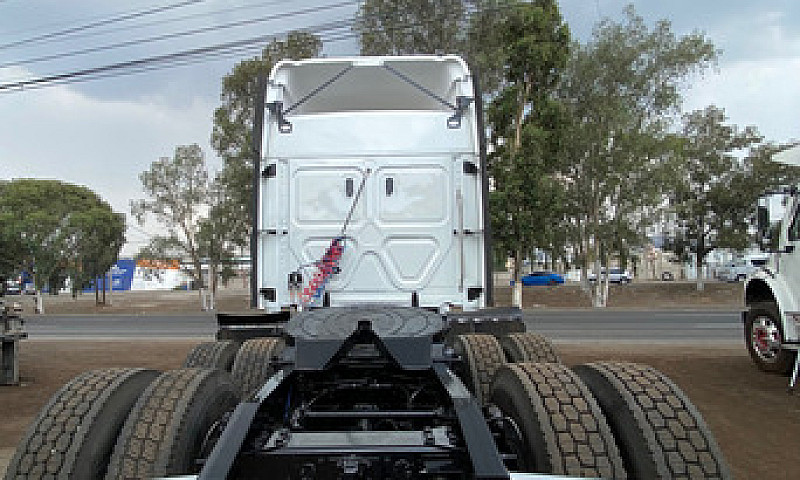 Freightliner Cascadi...