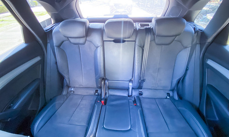 Audi Q5 2.0 L T S Li...