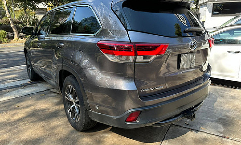 Toyota Highlander 20...