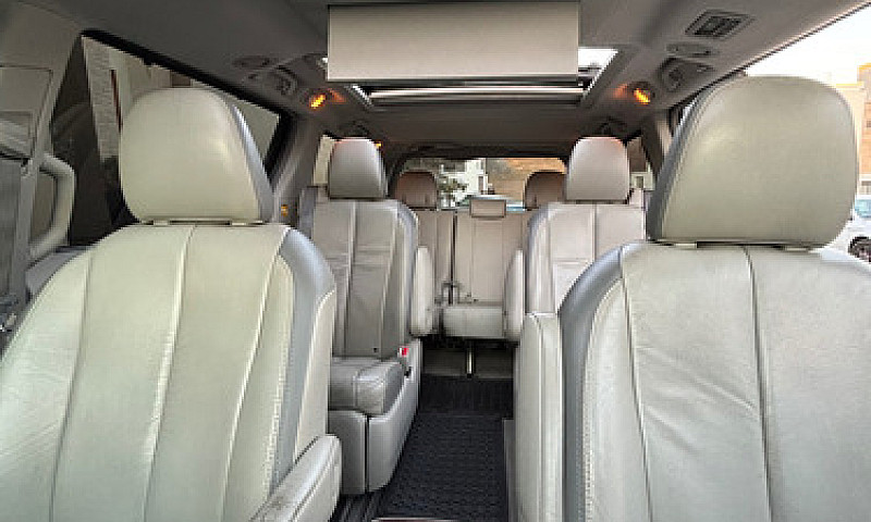 Toyota Sienna Xle Pi...