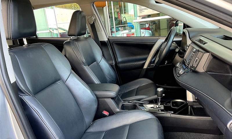 Toyota Rav4 2017...