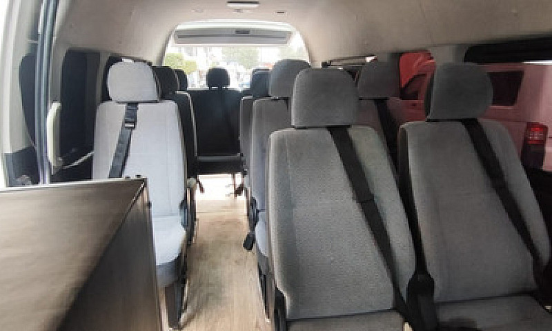 Toyota Hiace 2.7 Bus...