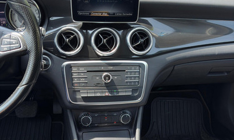 Mercedes-Benz Clase ...