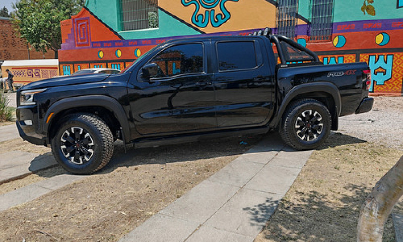 Nissan Frontier 3.8 ...