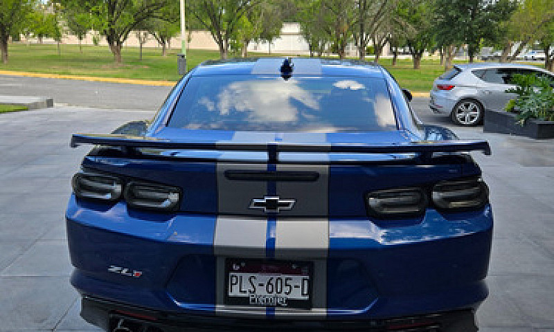 Chevrolet Camaro 6.2...