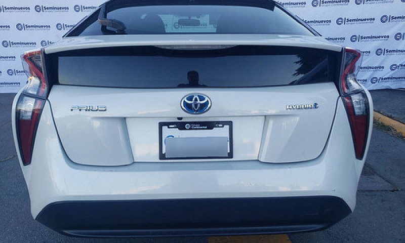 Toyota Prius 2018...