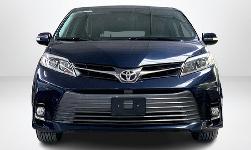 Toyota Sienna 2019...