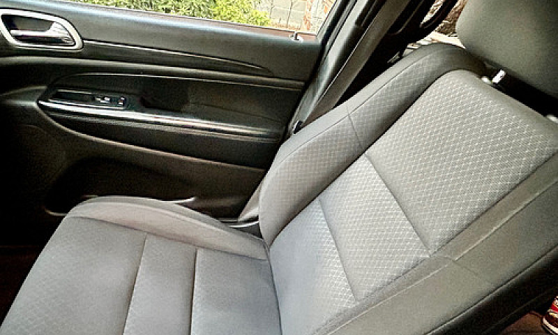 Jeep Grand Cherokee ...