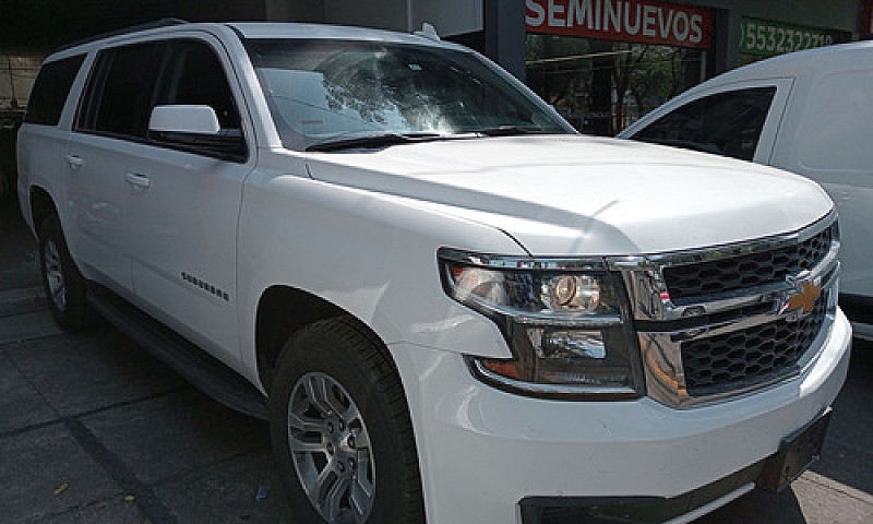 Chevrolet Suburban 2...