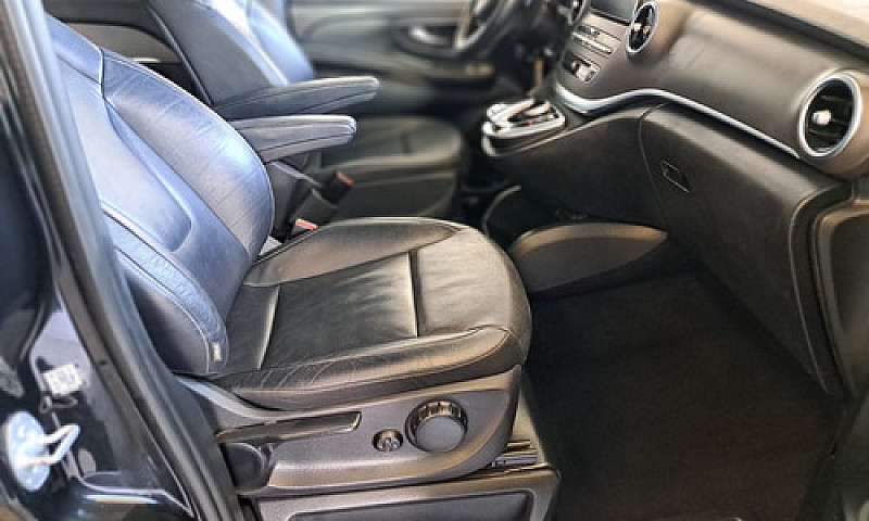 Mercedes Benz V250 P...