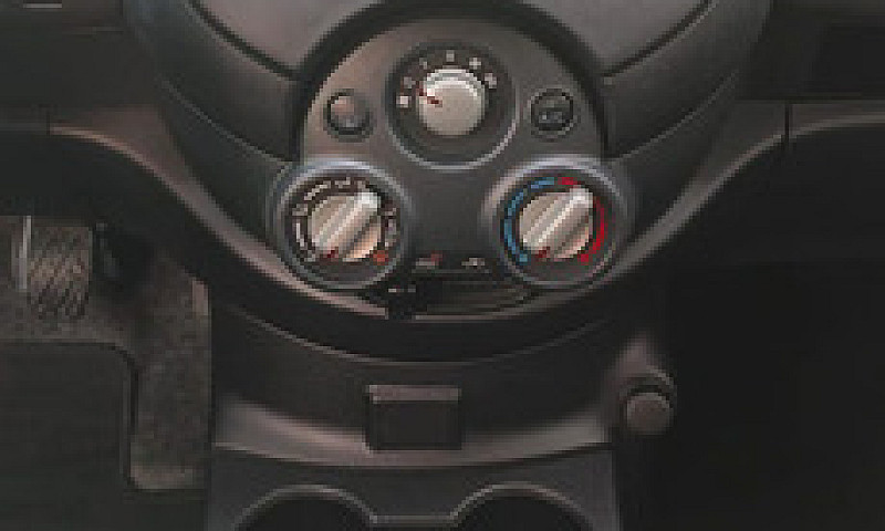 Nissan Aprio 2021...
