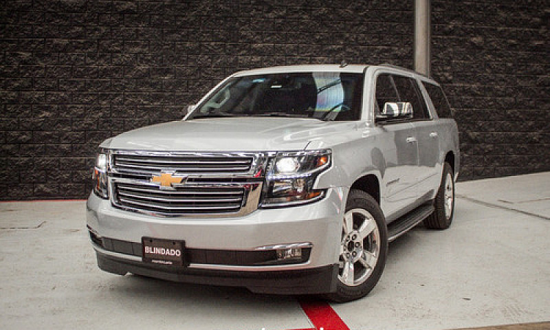 Chevrolet Suburban 2...