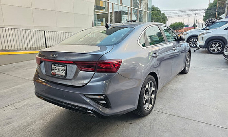 Kia Forte Sedan 2020...