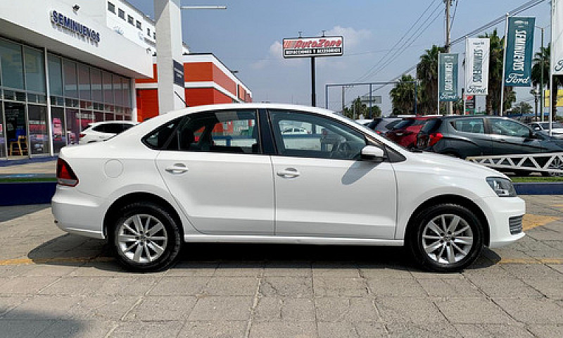 Volkswagen Vento 201...