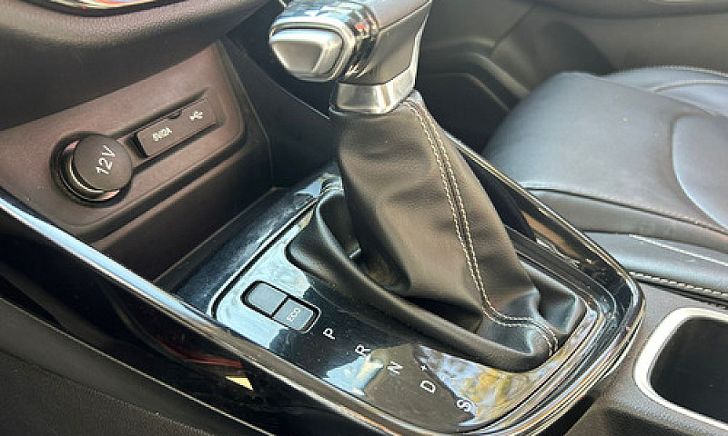Chevrolet Captiva 1....