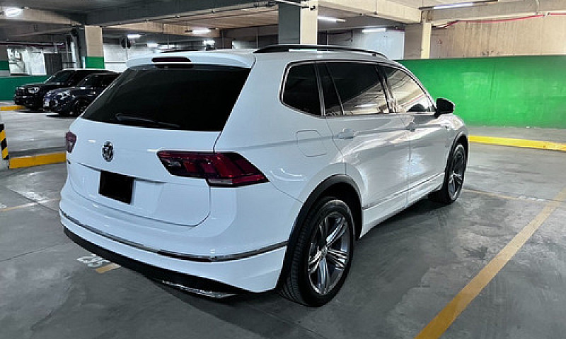 Vw Tiguan R Line...