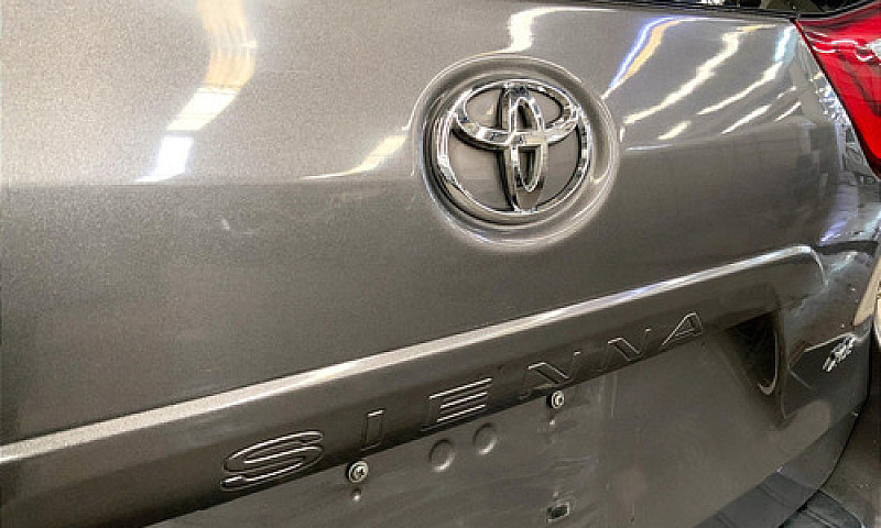 Toyota Sienna 2019...