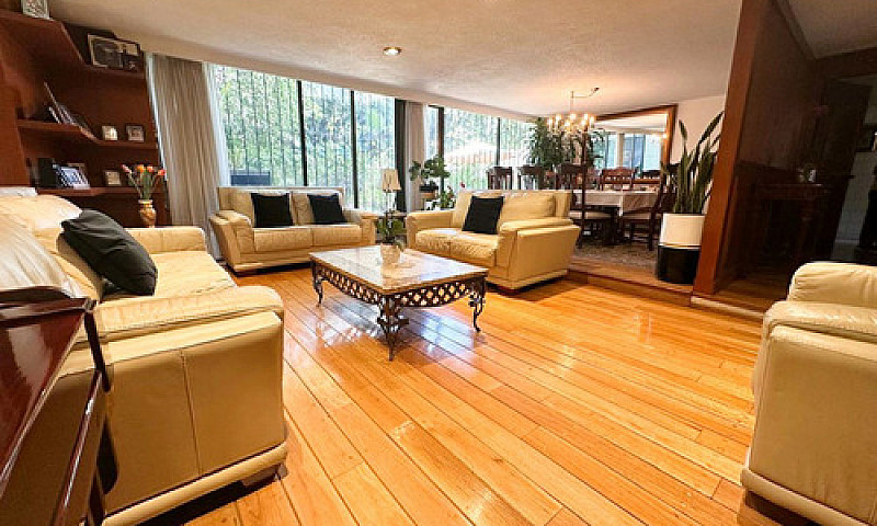 Casa En Venta En Lom...