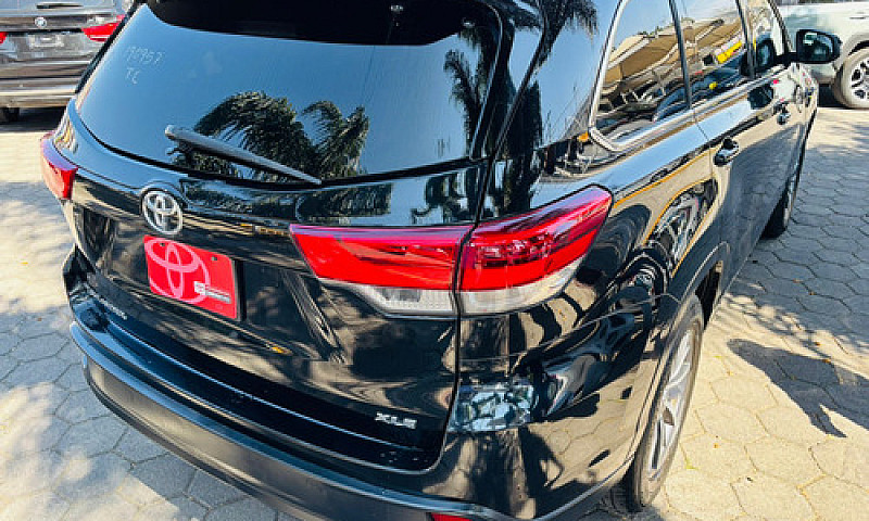 Toyota Highlander 20...