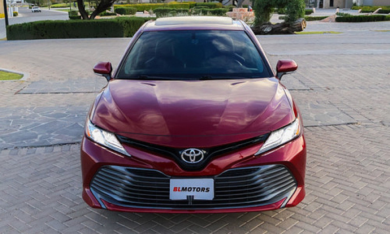 Toyota Camry Xle 202...