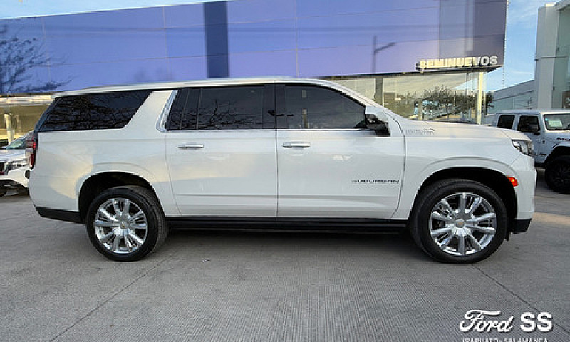 Chevrolet Suburban 2...