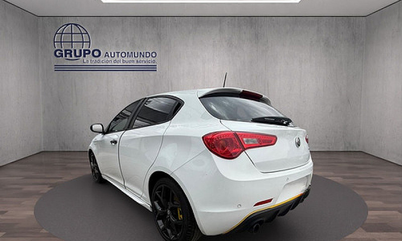 Alfa Romeo Giulietta...
