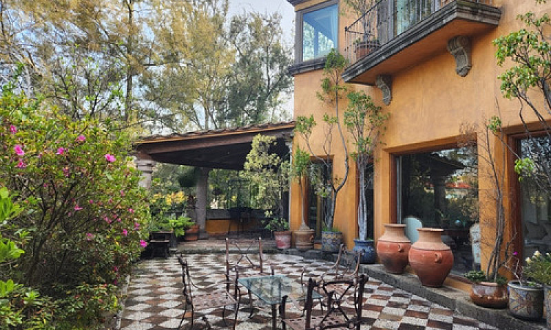 Casa En Venta En Lom...