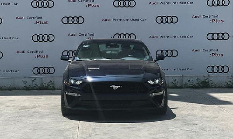 Ford Mustang 2021 5....