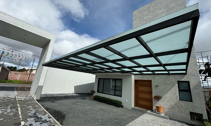 Casa En Llano Grande...