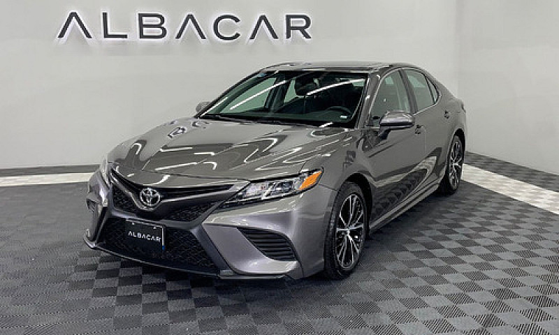 Toyota Camry 2019...