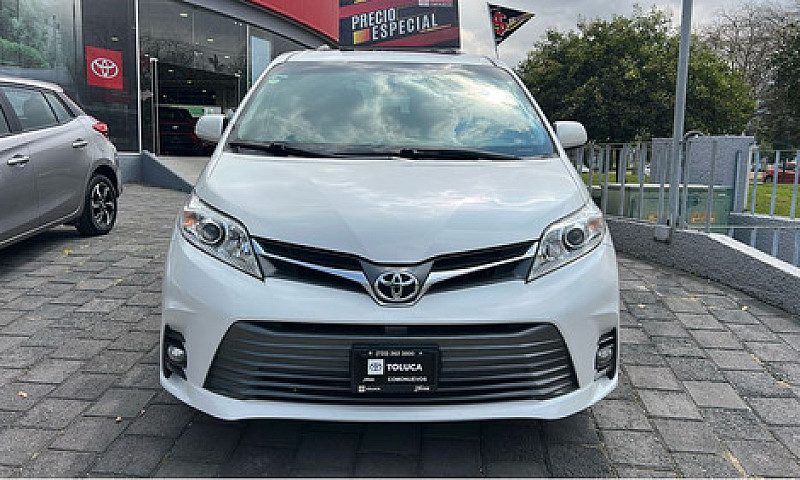 Toyota Sienna 2019...
