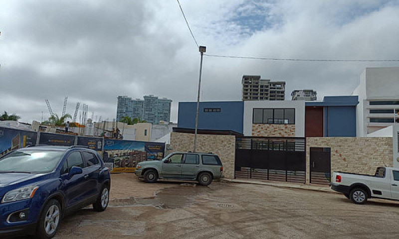 Venta De Casa De 4 H...