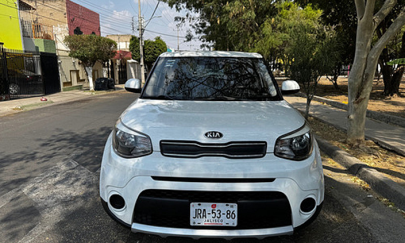 Kia Soul 1.6 Lx Mt...
