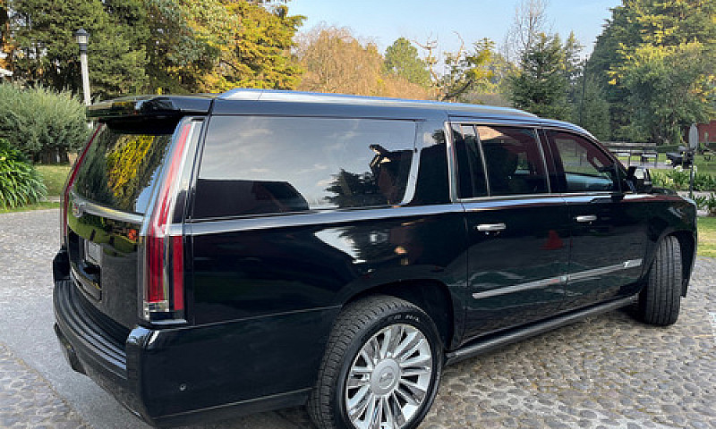 Cadillac Escalade Es...