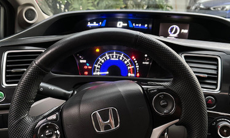 Honda Civic 1.8 Ex A...