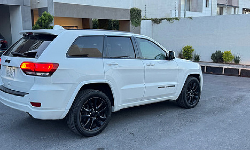 Jeep Grand Cherokee ...