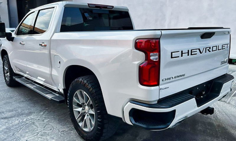 Chevrolet Cheyenne 2...